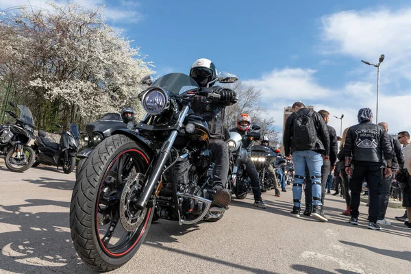 Sofya, Bulgaristan - 25 Mart 2023: Bulgaristan 'ın Sofya kentinde yaz motosiklet sezonunun resmi açılışı