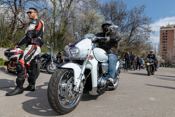 Sofya, Bulgaristan - 25 Mart 2023: Bulgaristan 'ın Sofya kentinde yaz motosiklet sezonunun resmi açılışı