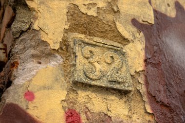 Ev numaraları farklı stilleri ve renkleri (konsept Emlak)