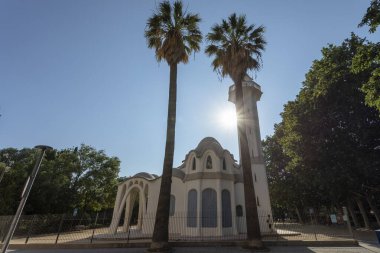 Terrassa, Katalonya, İspanya - 25 Haziran 2023: Masia Freixa. Sant Jordi parkındaki bu modernist bina 1896 yılında Llus Muncunill ve Parellada tarafından tasarlandı ve inşa edildi.