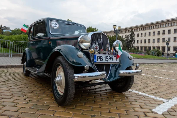 保加利亚索菲亚 2023年9月17日 旧车或旧车的秋季复古游行 Fiat Berlina Lusso 1935 — 图库照片