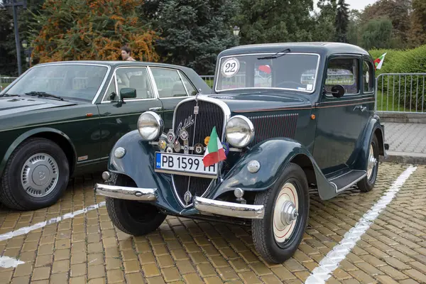 Sofia Bułgaria Września 2023 Autumn Retro Parade Old Vintage Cars — Zdjęcie stockowe