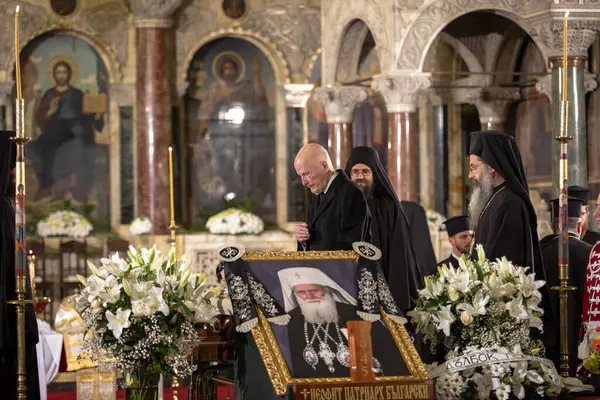 stock image Sofia, Bulgaria, 16 March, 2024: His Majesty Simeon II, King of the Bulgarians pays homage to Patriarch Neophytes.