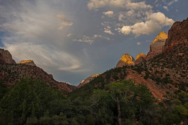 Atemberaubende Landschaft Auf Dem Leicht Zugänglichen Parus Trail Zion National — Stockfoto
