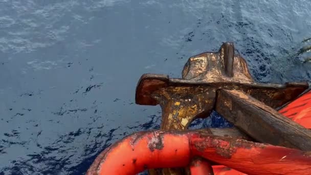 巨大的生锈的锚和大海 海运和船舶背景 — 图库视频影像