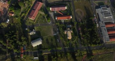 FATEC, Botucatu Teknoloji Üniversitesi, Sao Paulo Eyaleti, Brezilya. Kaliteli eğitim, kalifiye öğretmenler ve yapının karmaşık temizliği. 07/18/2024