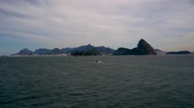 Manzara cenneti. Arkadaki şehir cenneti Rio de Janeiro, Brezilya. 