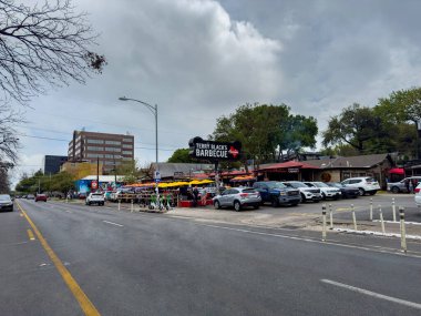 Terry Blacks Barbekü Restoranı 'nda. ABD, Austin, 900 Barton Springs Rd, Austin, TX 78704. 03-16-2024