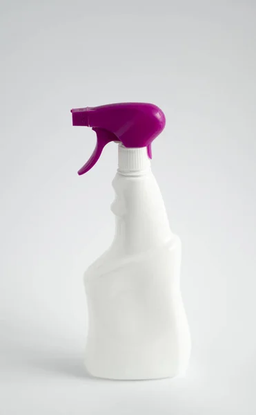White Plastic Spray Bottle Liquid Cleaning Products Isolated White Background — Stockfoto