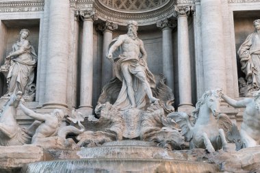 Roma, Lazio ilindeki Trevi Çeşmesinin (Fontana di Trevi) Güzel Görüş Noktaları, İtalya.