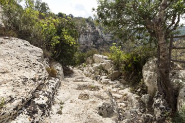 Antik Noto, Sicilya, İtalya 'daki Cava Carosello Doğa Koruma Alanı' nın güzel manzaraları. Bölüm I).