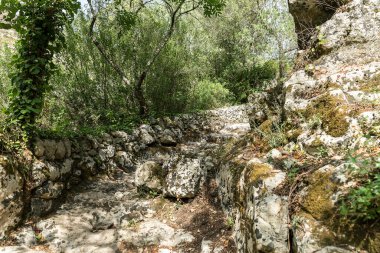 Antik Noto, Sicilya, İtalya 'daki Cava Carosello Doğa Koruma Alanı' nın güzel manzaraları. Bölüm I).