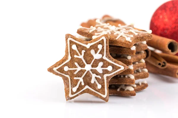 Forma Estrela Biscoitos Gengibre Natal Isolados Fundo Branco — Fotografia de Stock
