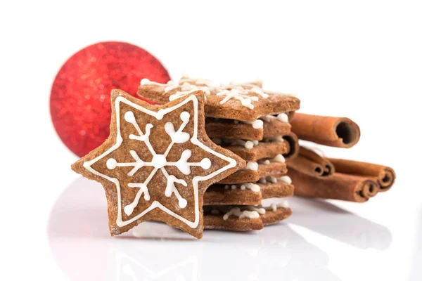 Forma Estrela Biscoitos Gengibre Natal Isolados Fundo Branco — Fotografia de Stock