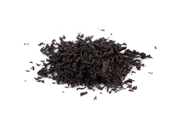 Trockene Schwarze Teeblätter Isoliert Auf Weißem — Stockfoto
