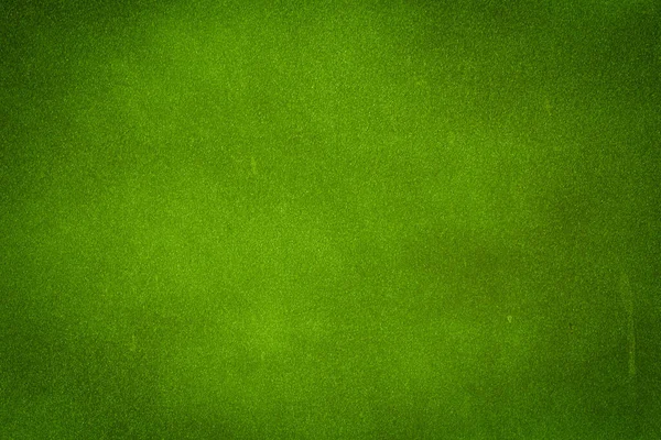ダーク スポットと緑のグランジ壁背景 — ストック写真