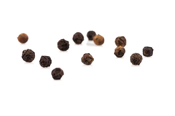 Černý Pepř Semen Bílém Pozadí — Stock fotografie