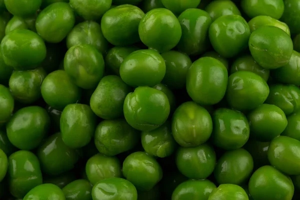 Green Wet Raw Peas Vegetable Background — Stock Photo, Image