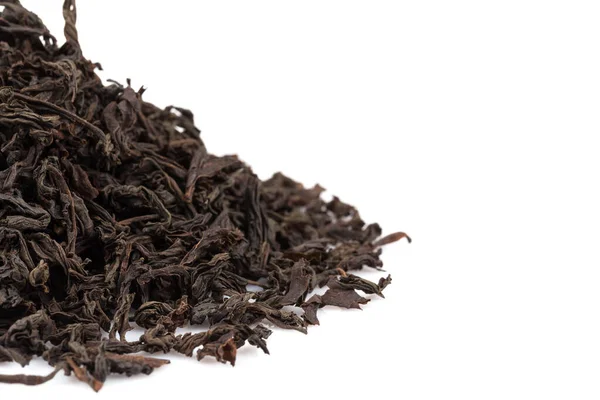 Černý Suchý Čaj Listy Izolované Bílém Pozadí — Stock fotografie