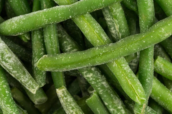 Заморожені Нарізані Зелені Боби Овочі Мисці Ізольовані Білому — стокове фото