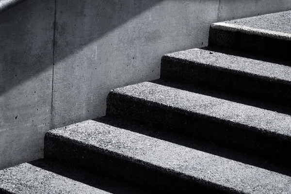 Merdiven Merdiven Beton Bina Girişinde — Stok fotoğraf