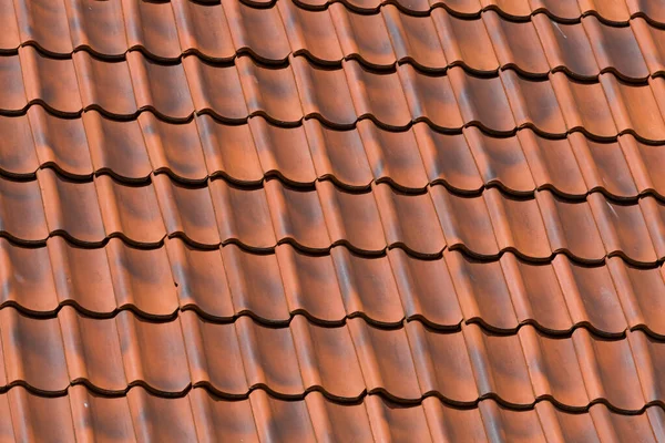 房屋的红色瓷砖屋顶背景纹理 — 图库照片
