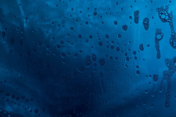 Blaue Textur Mit Natürlichem Seifenschaummuster Auf Glas — Stockfoto