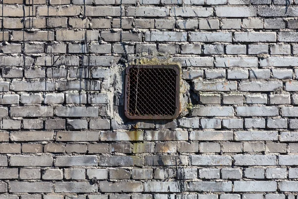 Vintage Brick Wall Metal Ventilation Grill — Stock Photo, Image