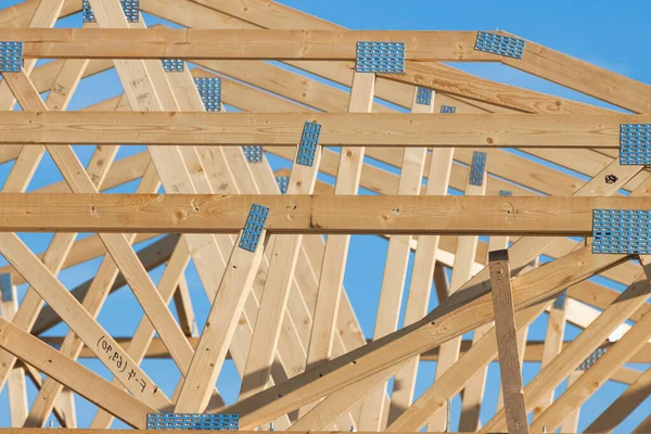 Nieuwe Woningbouw Huis Framing Blauwe Hemel — Stockfoto