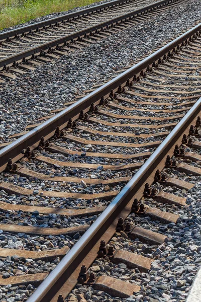 Järnvägen Fodrar Resa Genom Järnvägsstation — Stockfoto