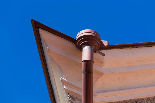 Rain Gutters Old Home Blue Sky Background — Stock Photo, Image