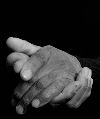 insan ellerinin siyah beyaz görüntüsü