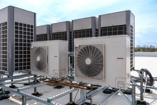 Multizone Air Conditioning Ventilation System Outdoor Units Roof Large Industrial — Stock Photo, Image
