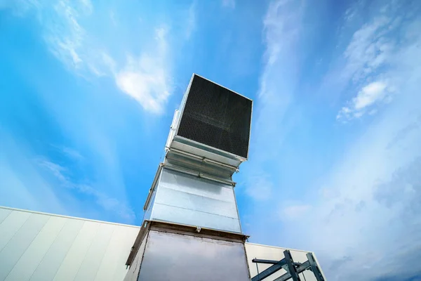 Крыше Расположена Система Кондиционирования Вентиляции Большого Промышленного Здания Большие Металлические — стоковое фото