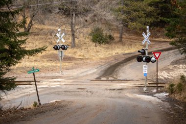 road crossing a railroad track
