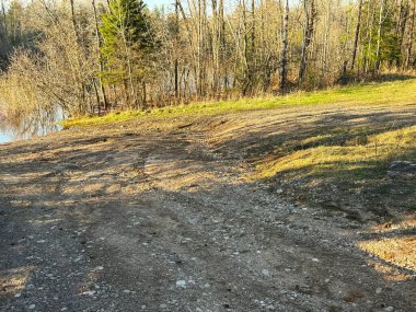 Kırsalda küçük bir yol