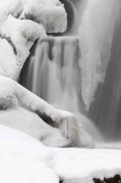 Icy Triberger Wasserfall Vízesés Tél Fekete Erdő Baden Wuerttemberg Németország — Stock Fotó