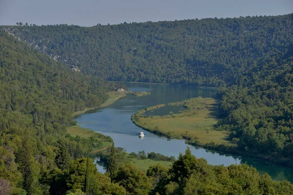 Řeka Krka Výletní Lodí Národní Park Krka Okres Ibenik Knin — Stock fotografie