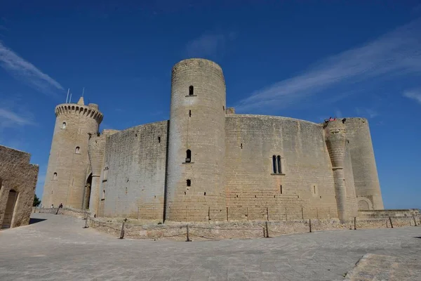 Замок Бельвер Пальма Майорка Балеарские Острова Испания Европа — стоковое фото