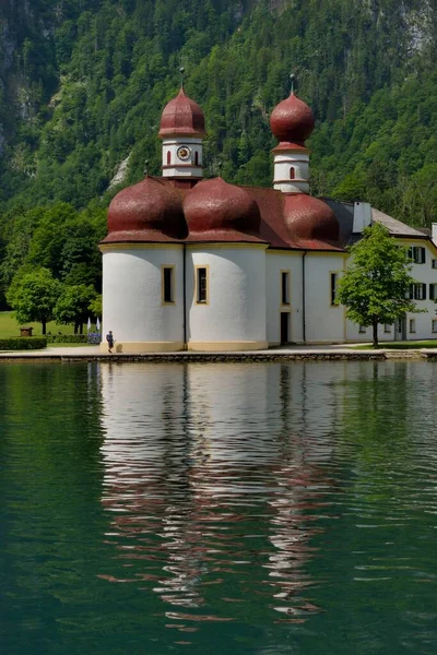 聖バルトロメウ湖の巡礼教会 Knigseau Upper Bavaria ドイツ ヨーロッパ — ストック写真