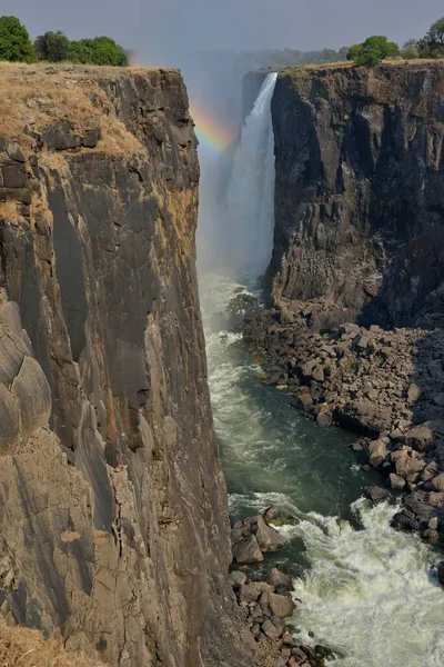 Regenbogen Über Den Viktoriafällen Sambesi Fluss Unesco Weltkulturerbe Seit 1989 — Stockfoto