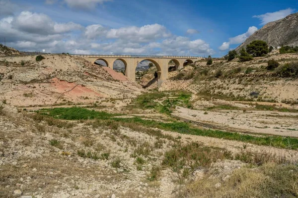 Brücke Über Den Ausgetrockneten Amadorio Fluss Villajoyosa Alicante Costa Blanca — Stockfoto