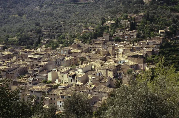 Άποψη Του Χωριού Fornalutx Στη Μαγιόρκα Ισπανία Ευρώπη — Φωτογραφία Αρχείου