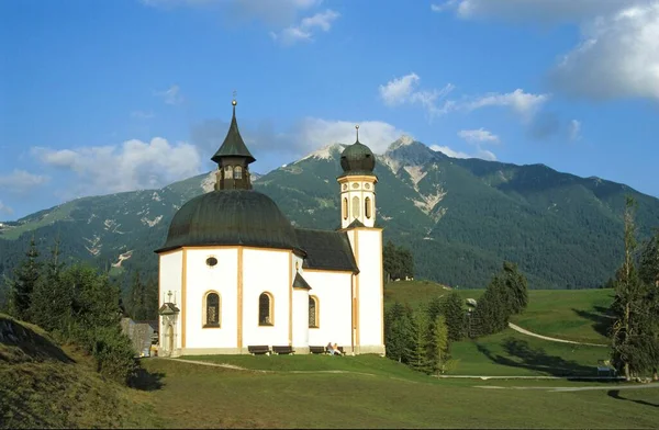 Iglesia Seekirchl Seefeld Tirol Austria — Foto de Stock