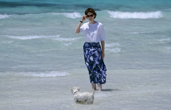 Young Woman Little Dog Beach Mallorca Spain Europe — Stock Photo, Image