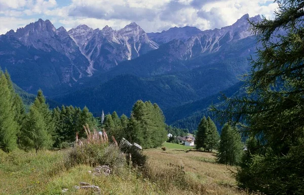 Άποψη Της Valle Zoldo Στα Βουνά Δολομίτη Ιταλία Ευρώπη — Φωτογραφία Αρχείου