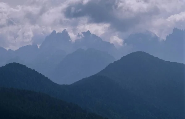 Cima Montaña Neblina Valle Zoldo Italia Europa — Foto de Stock