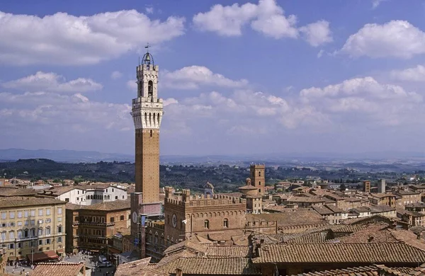 Siena Talya Halk Sarayı Kulesi Bakın — Stok fotoğraf