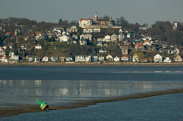 Utsikt Över Floden Elbe Till Hamburg Blankenese Tyskland — Stockfoto