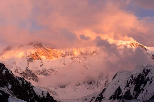 Glaciar Khan Tengri Visto Atardecer Desde Campo Base Cordillera Central — Foto de Stock